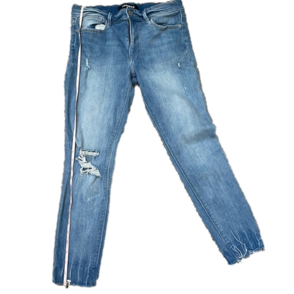 Express Distressed Stretch Skinny Jeans - Picture 8 of 8